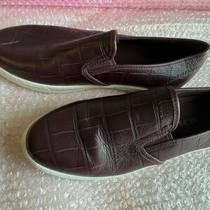 Snake Skin Burgundy coach loafers size 9.5